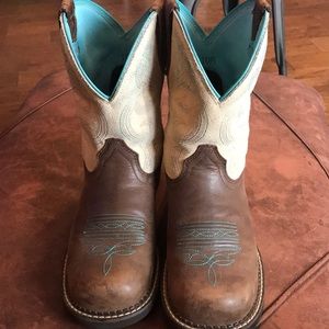 Ariats size 10B